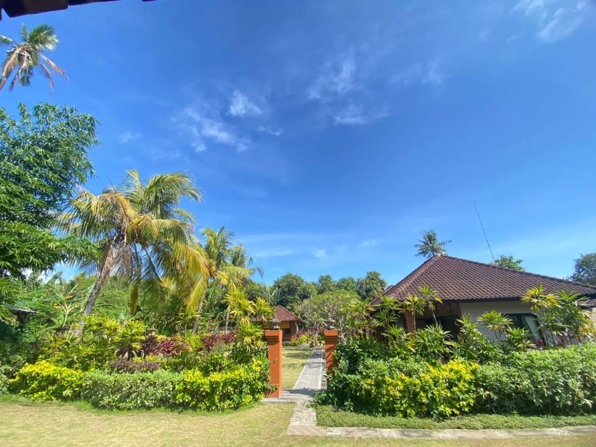 Badini Homestay Pemuteran  Exterior photo