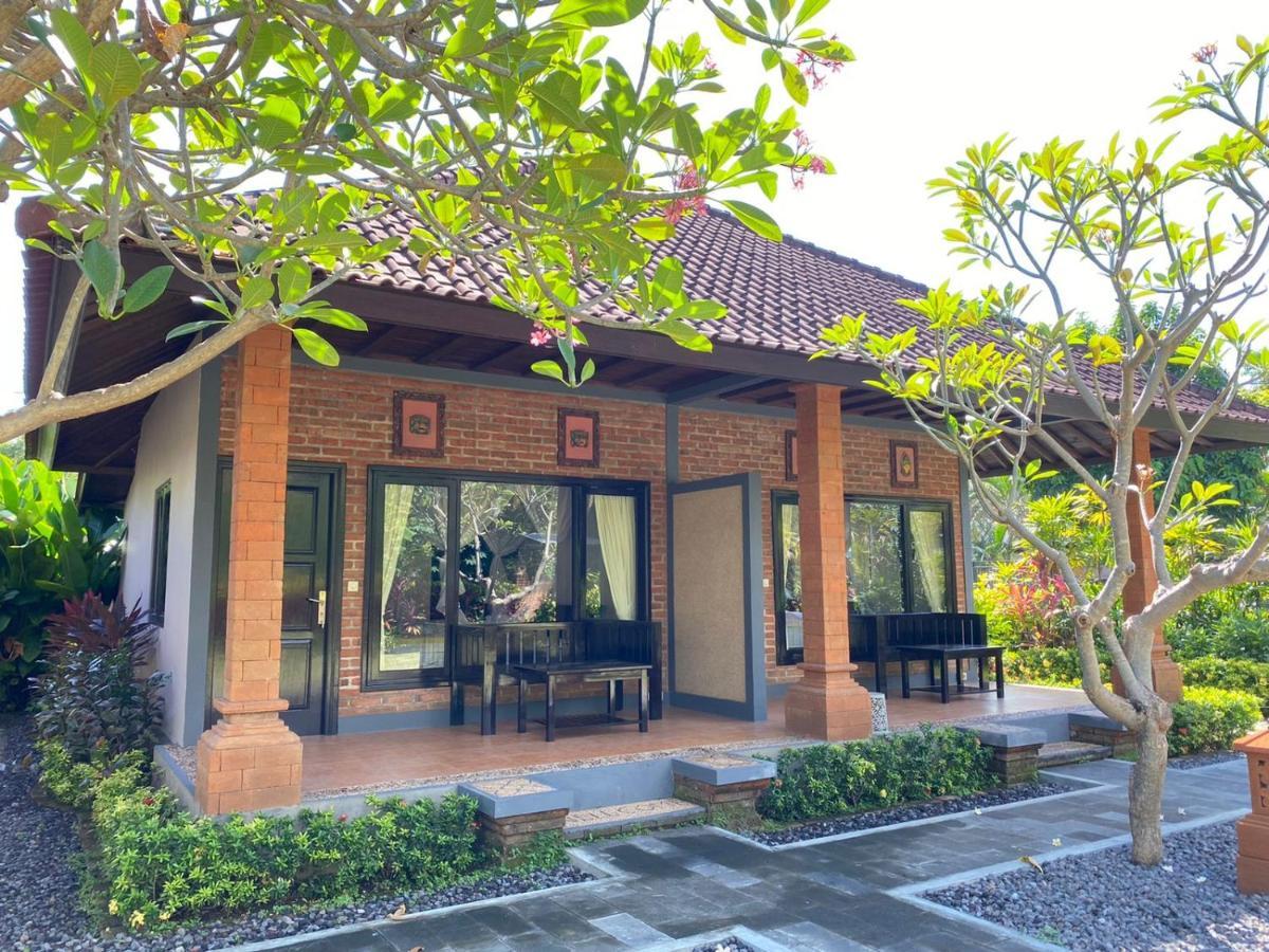 Badini Homestay Pemuteran  Exterior photo